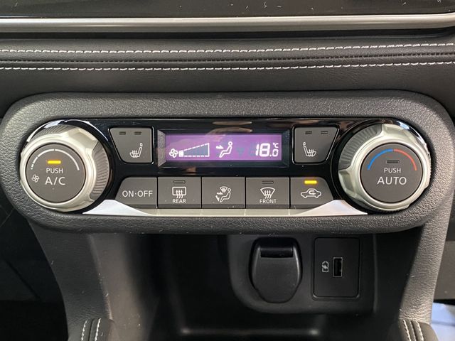 Nissan KICKS 2020-12 9335-7