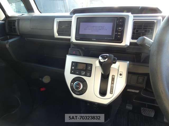 Daihatsu WAKE 2015-01 385686-13