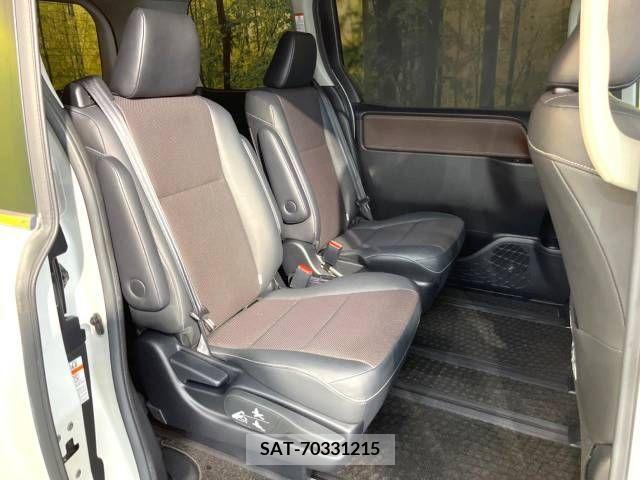 Toyota ESQUIRE 2015-04 268543-10