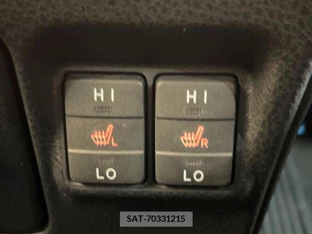 Toyota ESQUIRE 2015-04 268543-5