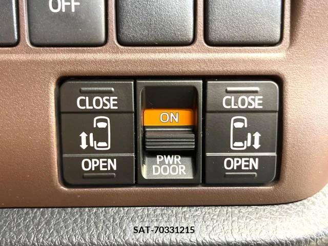 Toyota ESQUIRE 2015-04 268543-4