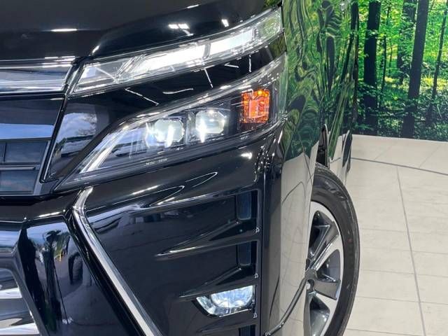 Toyota VOXY 2017-12 21998-13
