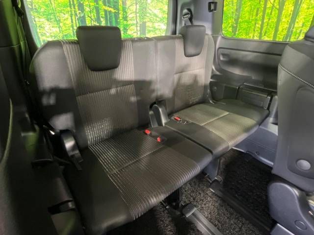 Toyota VOXY 2017-12 21998-10