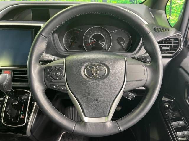 Toyota VOXY 2017-12 21998-12