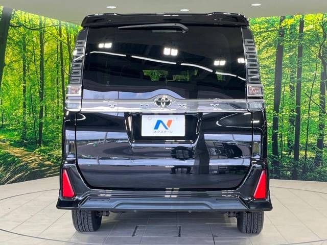 Toyota VOXY 2017-12 21998-16