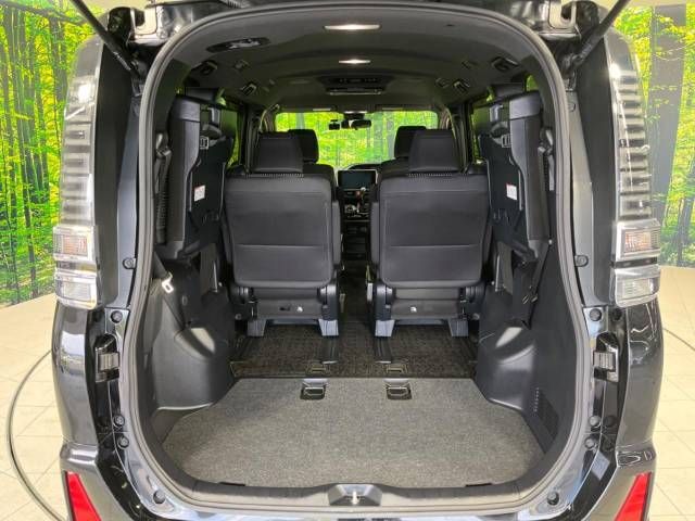 Toyota VOXY 2017-12 21998-11
