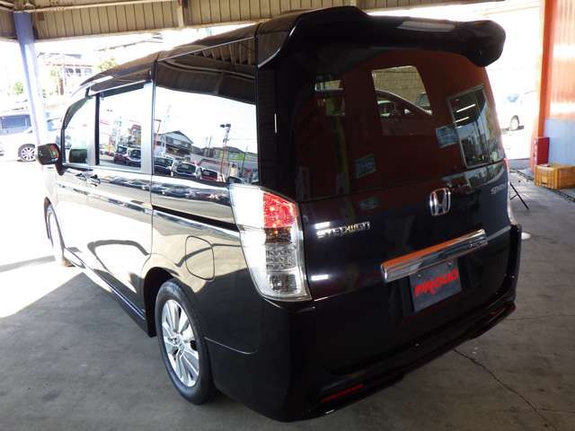Honda e 2010-08 18978-8