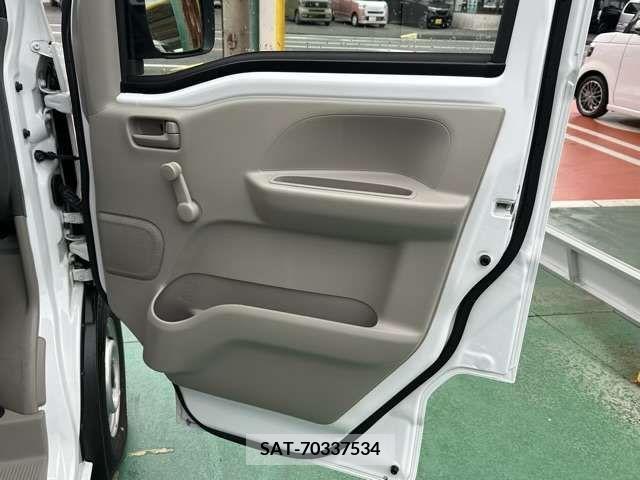 Suzuki EVERY 2022-10 216615-14
