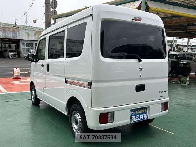 Suzuki EVERY 2022-10 216615-3