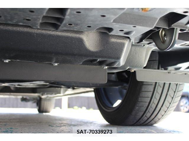 Toyota VOXY HYBRID 2016-09 239597-6