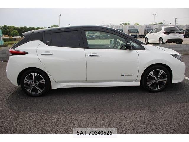Nissan LEAF 2018-01 274719-10