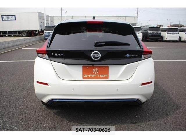 Nissan LEAF 2018-01 274719-9