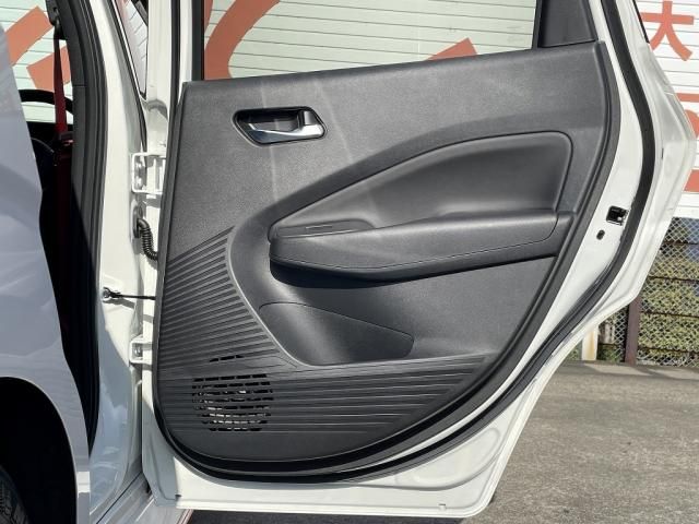 Nissan AURA 2022-06 28904-29