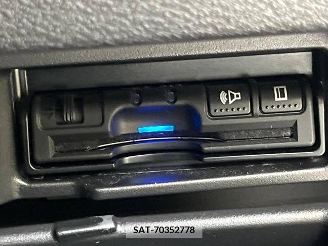 Nissan SERENA 2019-02 367728-6