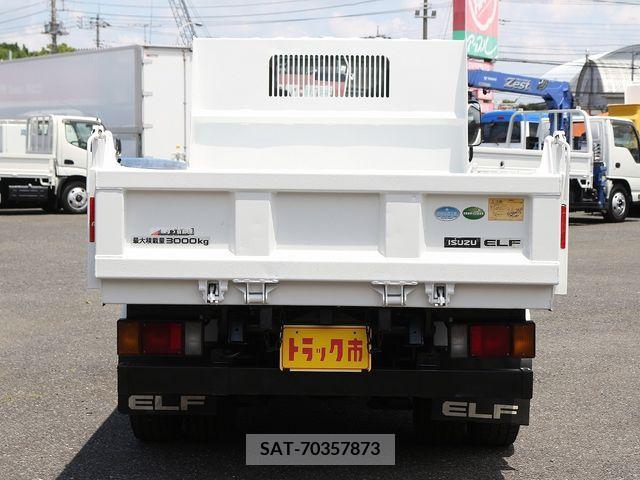 Isuzu ELF TRUCK 2017-01 297078-5