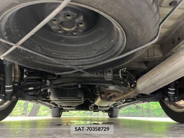 Toyota VELLFIRE 2009-10 385691-16