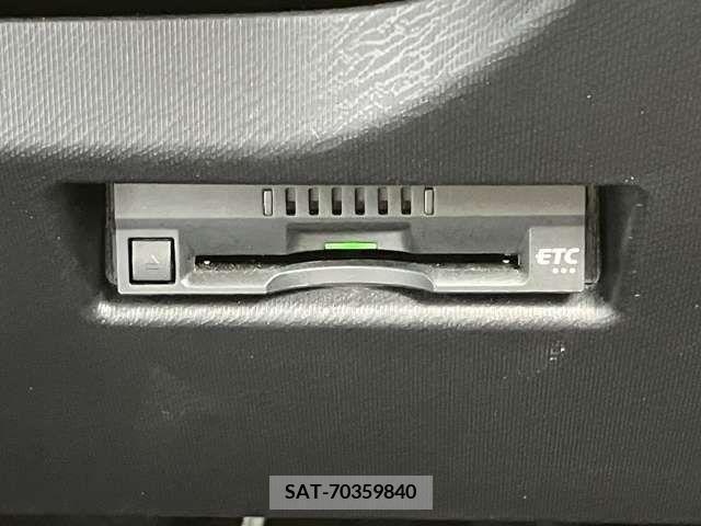 Toyota AQUA 2021-02 260166-15