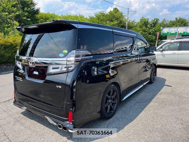 Toyota VELLFIRE 2019-01 371716-2