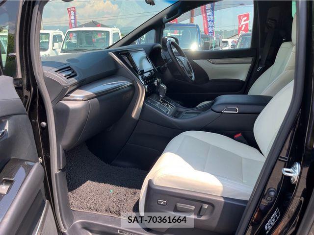 Toyota VELLFIRE 2019-01 371716-26