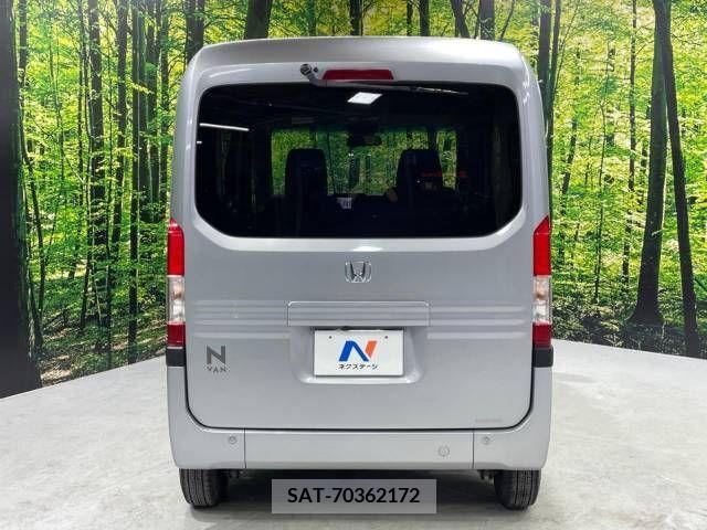 Honda N-VAN 2018-10 307939-14