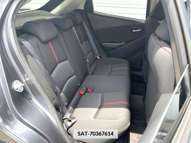 Mazda DEMIO 2015-07 352957-11