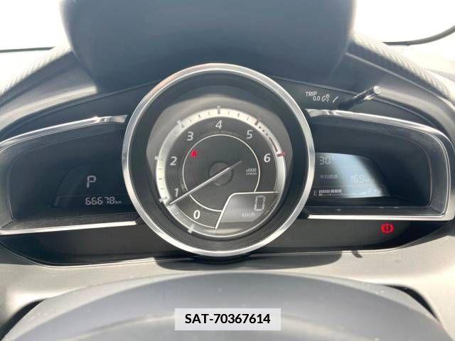 Mazda DEMIO 2015-07 352957-9