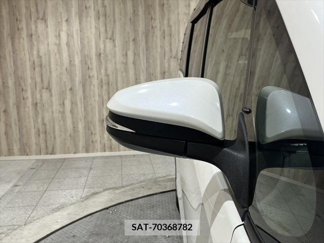 Toyota VOXY 2014-09 371639-23