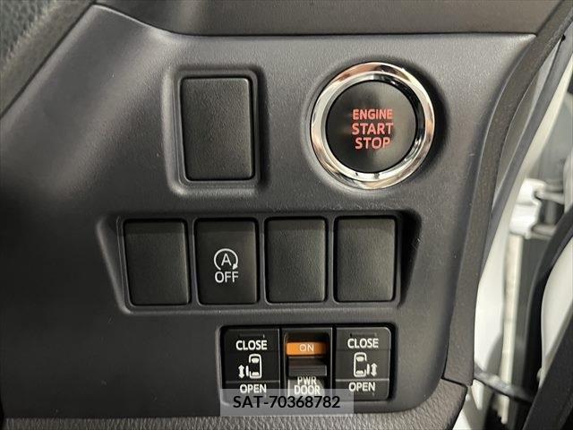 Toyota VOXY 2014-09 371639-5