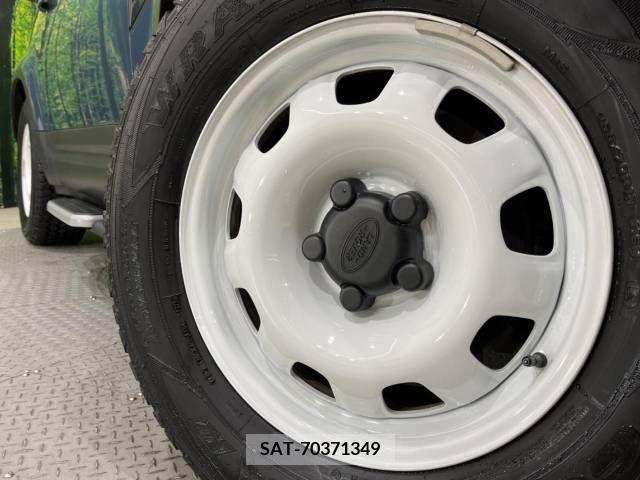 ROVER DEFENDER 2022-02 215418-9
