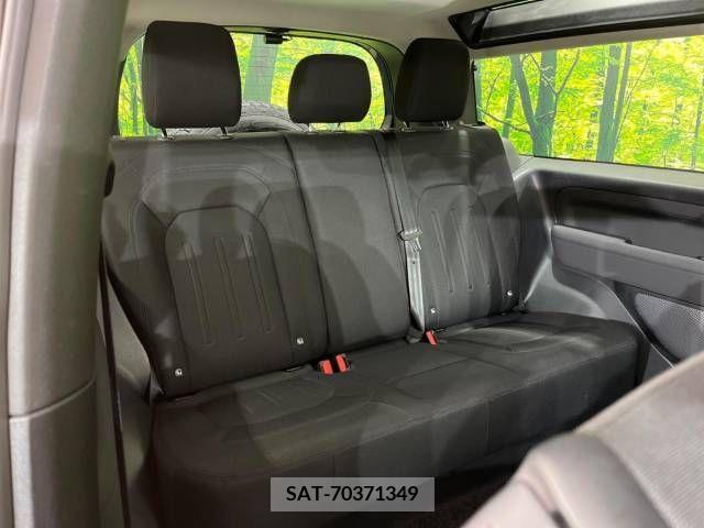 ROVER DEFENDER 2022-02 215418-11