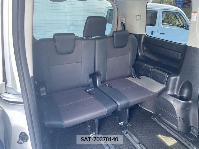 Toyota ESQUIRE 2015-11 330453-13