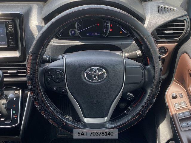 Toyota ESQUIRE 2015-11 330453-8