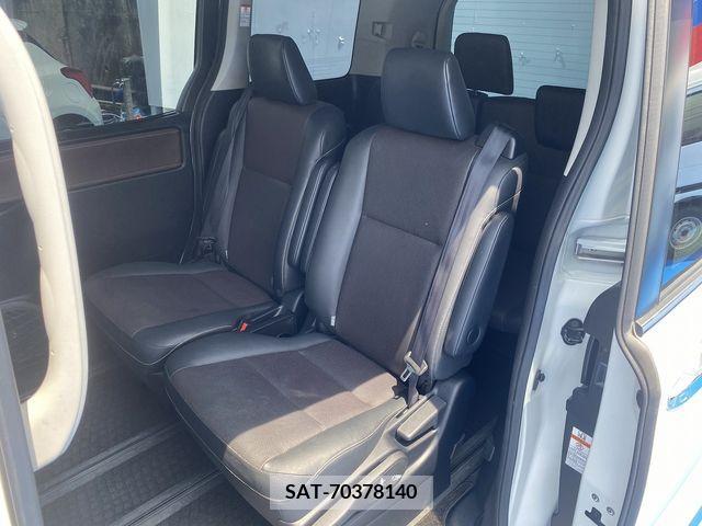 Toyota ESQUIRE 2015-11 330453-11