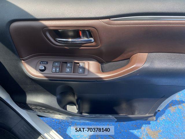 Toyota ESQUIRE 2015-11 330453-19