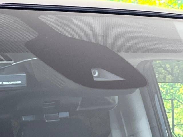 Nissan SERENA 2018-05 10246-6