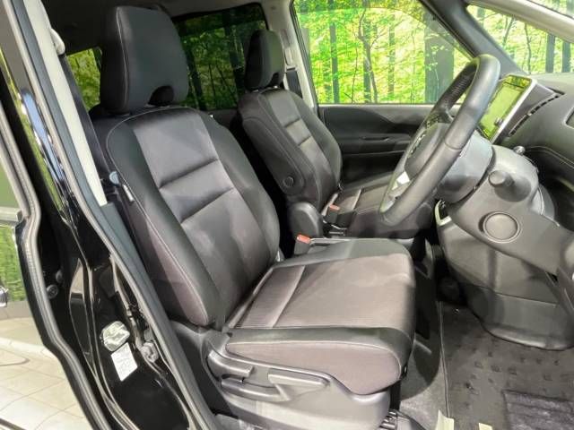 Nissan SERENA 2018-05 10246-8