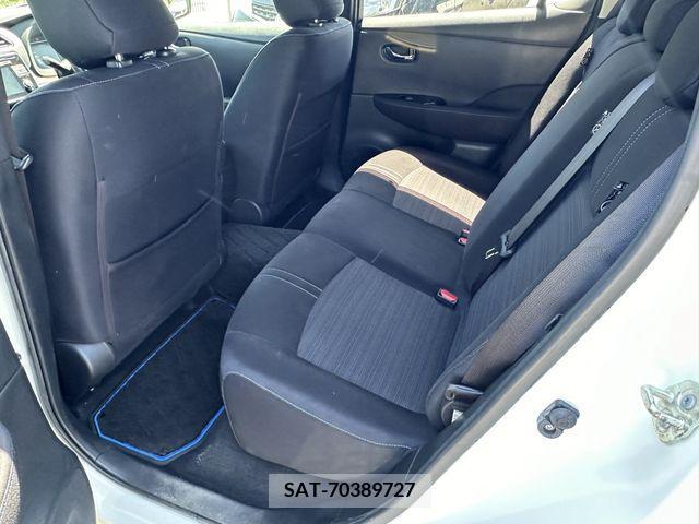 Nissan LEAF 2017-10 329240-13