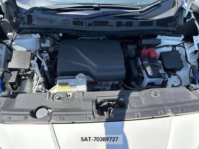 Nissan LEAF 2017-10 329240-29