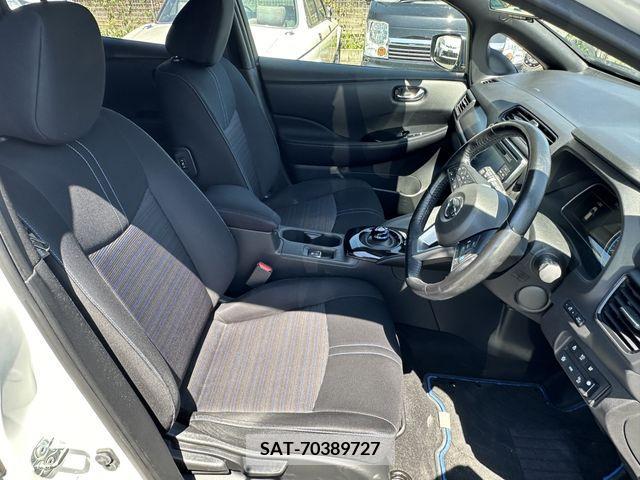 Nissan LEAF 2017-10 329240-9
