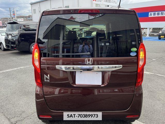 Honda N BOX 2019-04 339230-5