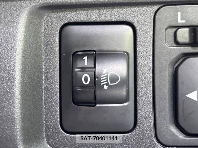 Nissan DAYZ 2019-02 266696-7