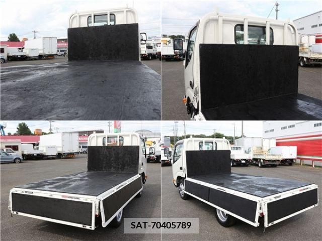 Hino DUTRO 2017-07 359463-5