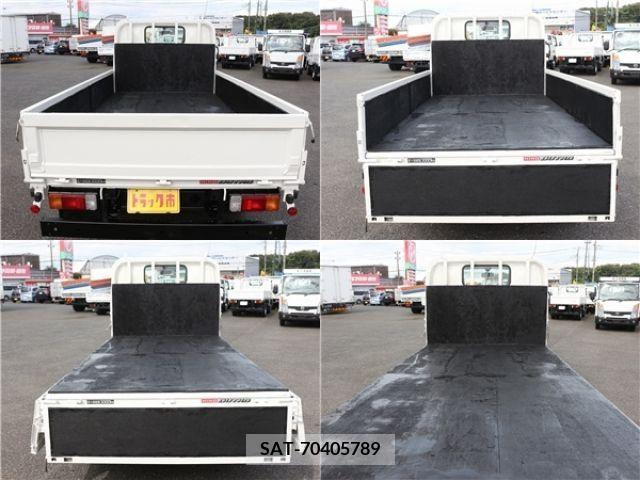 Hino DUTRO 2017-07 359463-4