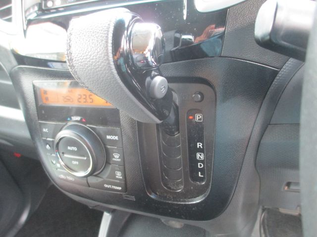 Suzuki SOLIO BANDIT 2014-01 7041-17