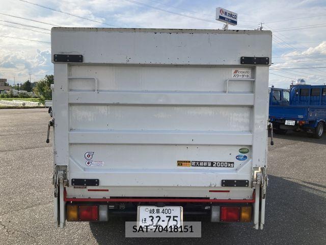 Isuzu ELF TRUCK 2020-05 359643-6