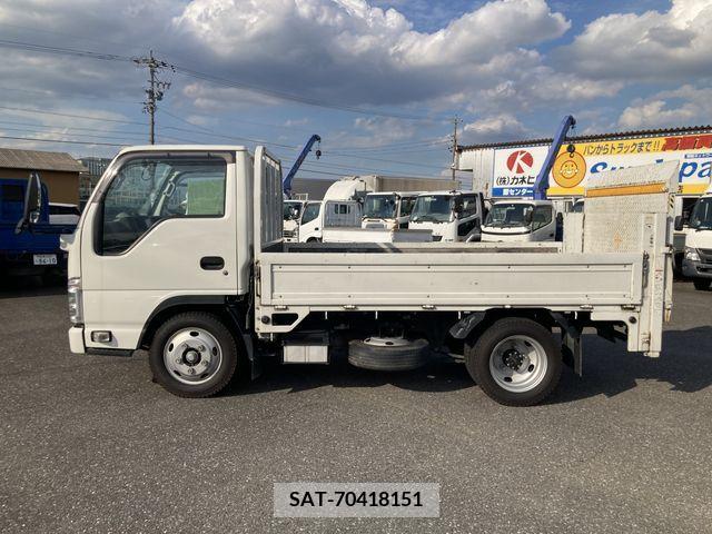 Isuzu ELF TRUCK 2020-05 359643-4