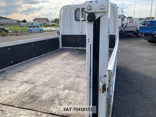 Isuzu ELF TRUCK 2020-05 359643-14
