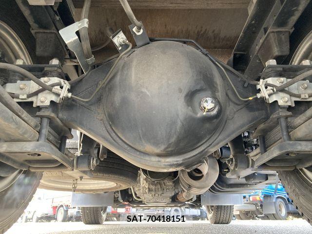 Isuzu ELF TRUCK 2020-05 359643-19