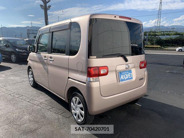 Daihatsu TANTO 2011-10 369298-5