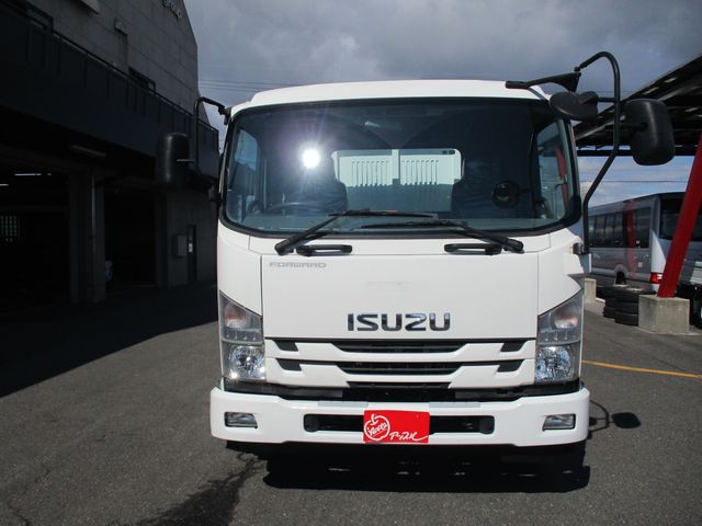 Isuzu FORWARD 2017-08 13911-10